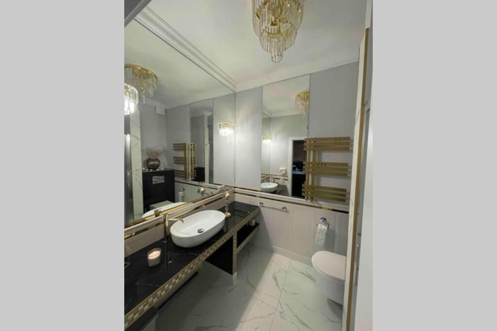 Apartpark Lividus Room 312 シフィノウイシチェ エクステリア 写真